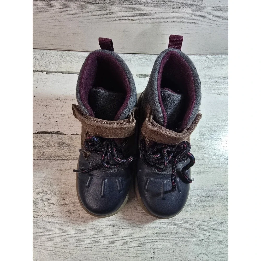 Carters Toddler Boys‎ Navy Grey Brown Duck Boots Winter Shoes Size 8